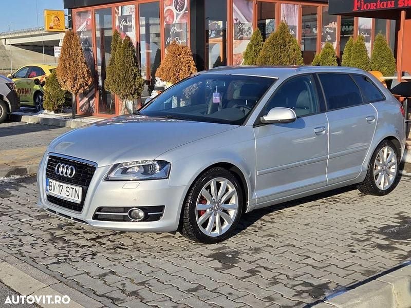 Culoareargint Utilizat 2011 Audi A3 Ambition Hatchback | 4.300 EUR (Preț bun) - Imagine 1/4
