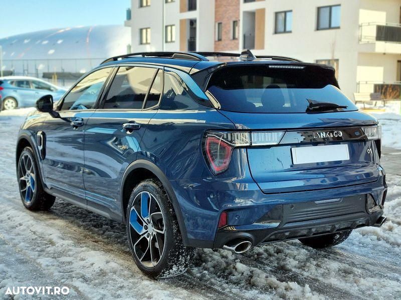 Second-hand Lynk & Co 01 262 CP (192 kW) 2023 Culoarealbastru SUV