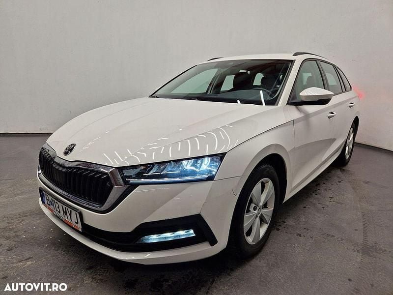Culoarealb Second-hand 2022 Skoda Octavia Break | 18.937 EUR (Preț OK) - Imagine 1/4