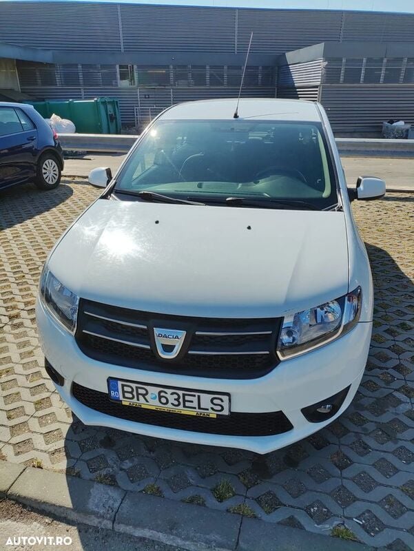 Alb Utilizat 2013 Dacia Logan Lauréate Berlinǎ | 4.950 EUR (Preț OK) - Imagine 1/4