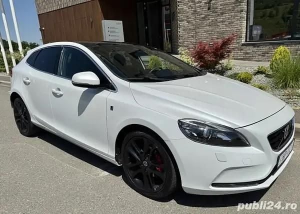 Utilizat 2016 Volvo V40 Break | 8.500 EUR (Preț OK) - Imagine 1/3