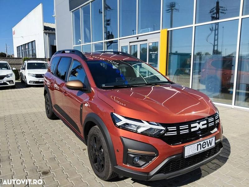 Culoaremaro Utilizat 2024 Dacia Jogger Extreme Monovolum | 19.700 EUR (Preț OK) - Imagine 1/4