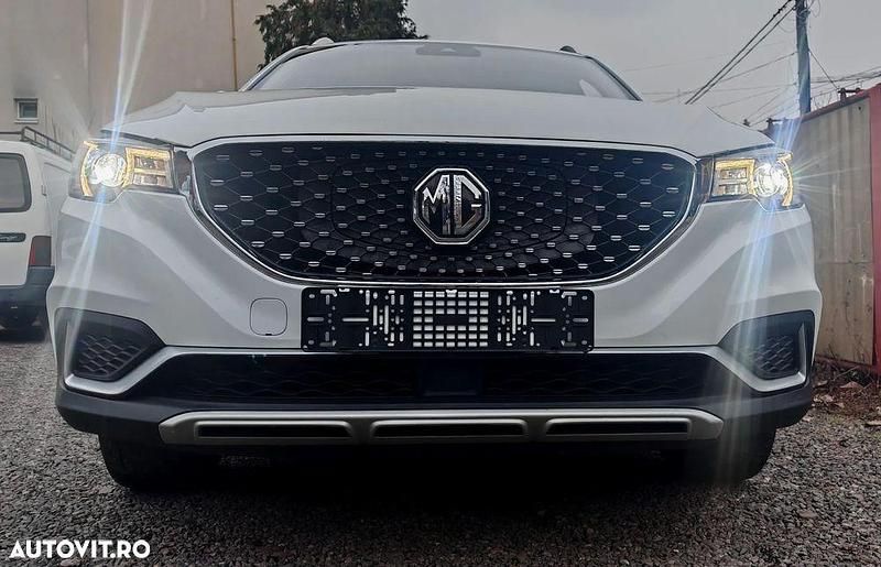 Second-hand MG ZS Comfort 105 kW (143 CP) 2020 Culoarealb SUV