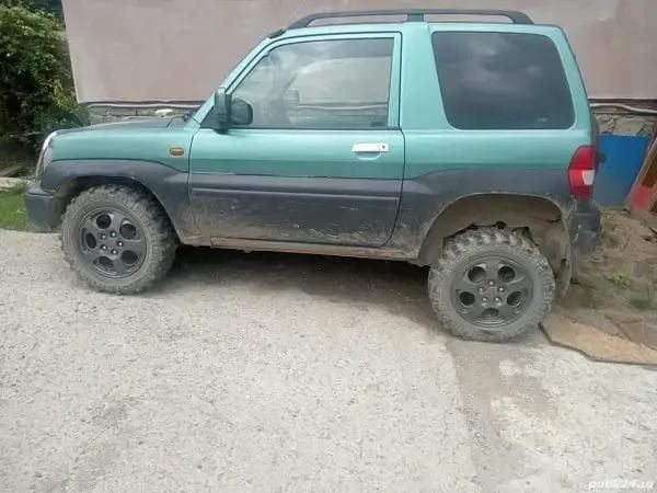 Utilizat 2000 Mitsubishi Pajero SUV | 1.500 EUR - Imagine 1/4