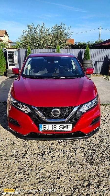 Second-hand Nissan Qashqai Acenta 140 CP (102 kW) 2019 Culoarerosu SUV