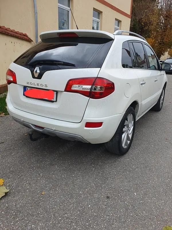 Alb Utilizat 2015 Renault Koleos SUV | 7.800 EUR (Super Preț) - Imagine 1/4