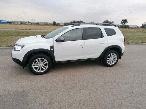 Alb Utilizat 2023 Dacia Duster SUV | 22.800 EUR - Imagine 1/4