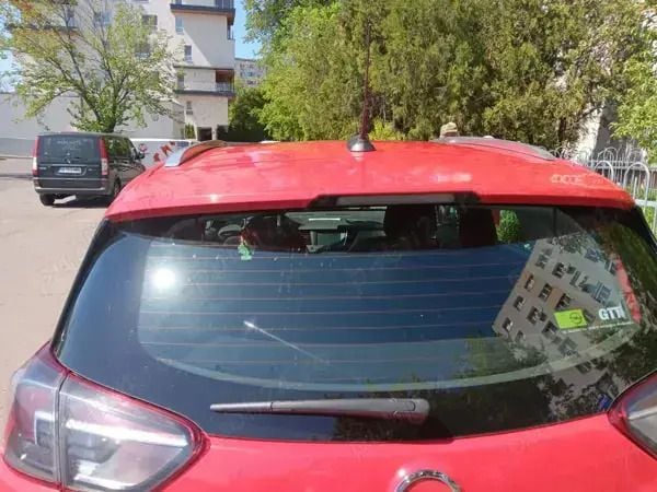Rosu Utilizat 2017 Opel Crossland X SUV | 9.000 EUR (Preț bun) - Imagine 1/4