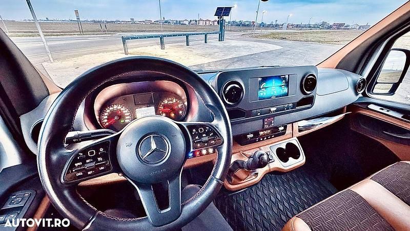 Second-hand Mercedes Sprinter 170 CP (125 kW) 2022 Culoarealb Van