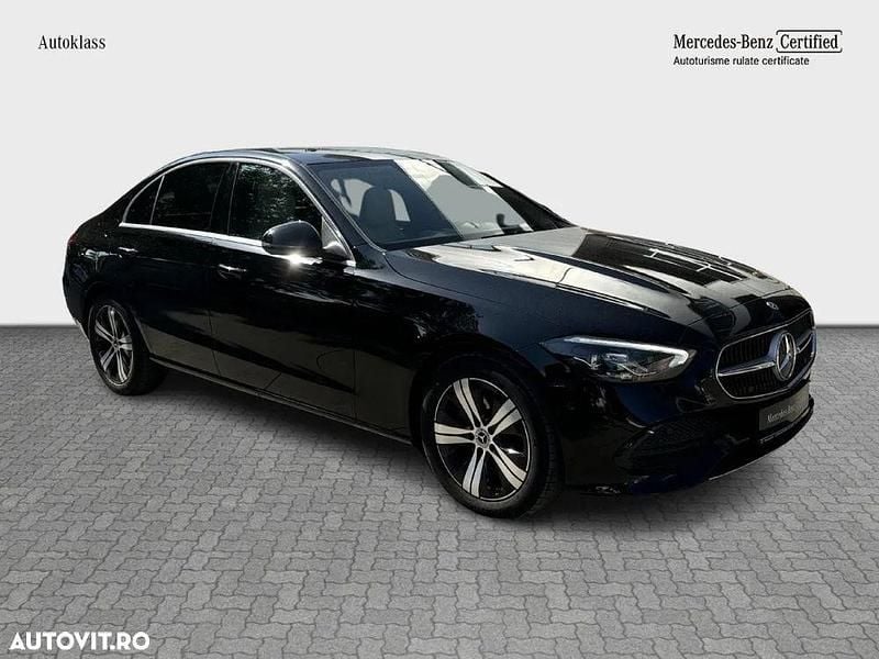 Second-hand Mercedes C180 Avantgarde 170 CP (125 kW) 2023 Culoarenegru Berlinǎ