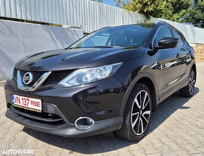 Culoarenegru Utilizat 2017 Nissan Qashqai Tekna SUV | 10.999 EUR (Preț OK) - Imagine 1/4