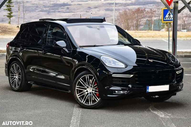 Negru Utilizat 2015 Porsche Cayenne GTS SUV | 40.000 EUR - Imagine 1/4