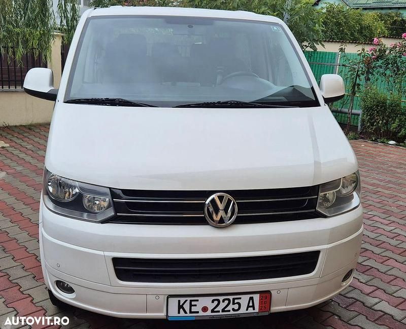 Culoarealb Utilizat 2011 VW Caravelle Monovolum | 16.900 EUR (Scump) - Imagine 1/4