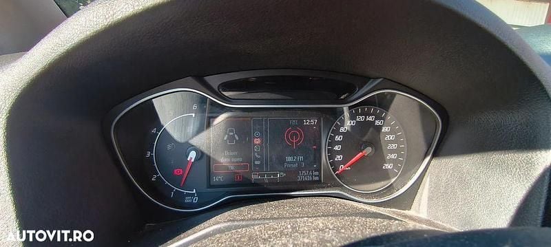 Culoarenegru Utilizat 2014 Ford Mondeo Business Edition Break | 4.500 EUR (Puțin scump) - Imagine 1/4