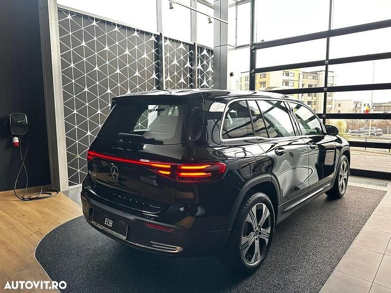 Second-hand Mercedes EQB250+ Electric Art 139 kW (190 CP) 2025 Negru SUV