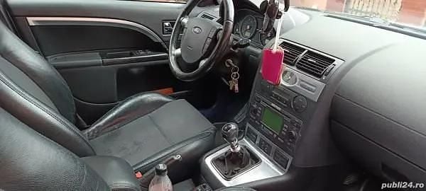 Utilizat 2006 Ford Mondeo Berlinǎ | 1.650 EUR (Preț OK) - Imagine 1/4