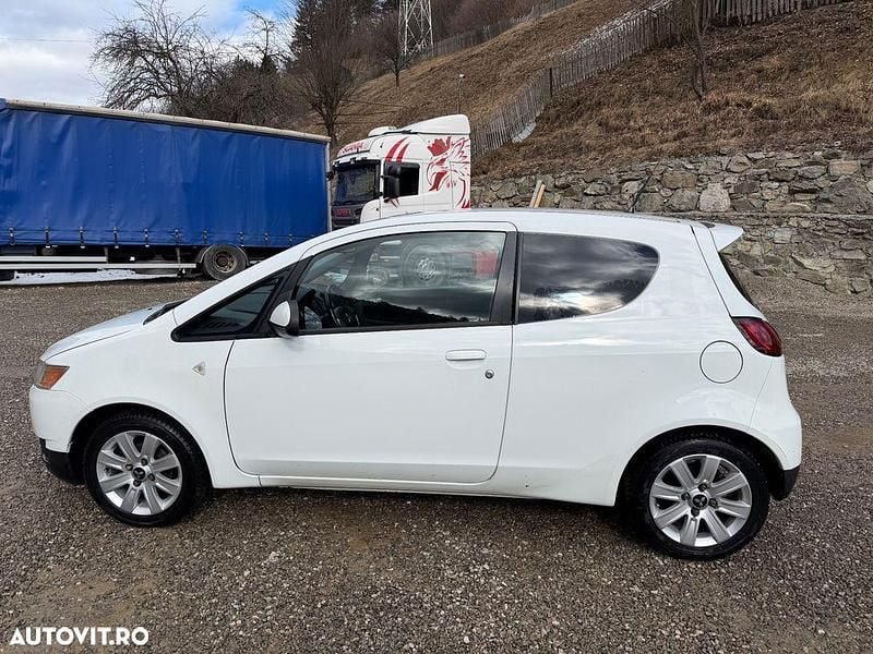 Second-hand Mitsubishi Colt Intense 95 CP (69 kW) 2011 Culoarealb Hatchback