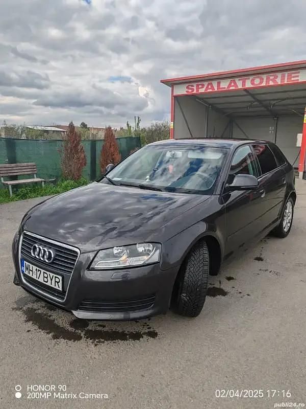 Gri Utilizat 2009 Audi A3 Berlinǎ | 4.999 EUR (Preț OK) - Imagine 1/4