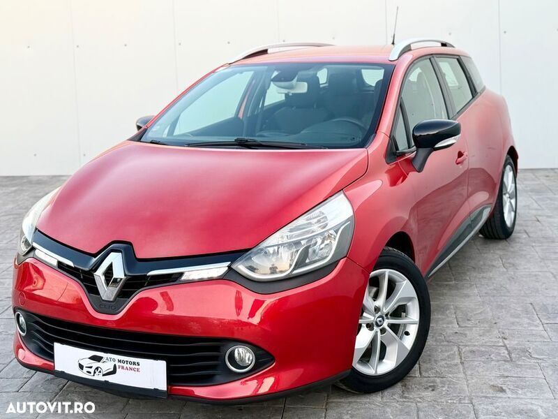 Rosu Utilizat 2013 Renault Clio GrandTour Dynamique Break | 5.490 EUR (Preț OK) - Imagine 1/4