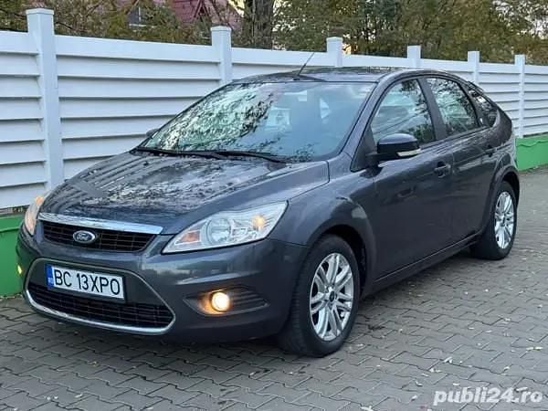 Argintiu Utilizat 2008 Ford Focus Hatchback | 2.850 EUR (Puțin scump) - Imagine 1/4