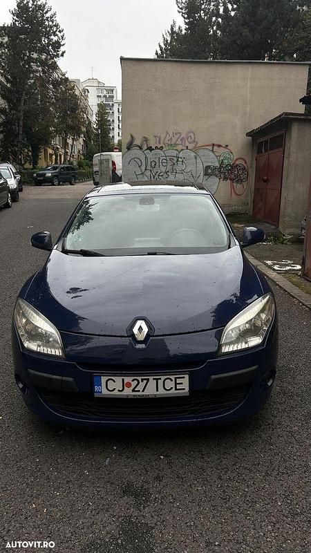 Culoarealbastru Utilizat 2009 Renault Mégane III Expression Berlinǎ | 3.190 EUR (Puțin scump) - Imagine 1/4