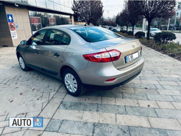 Second-hand Renault Fluence 190 CP (139 kW) 2011 Gri Berlinǎ