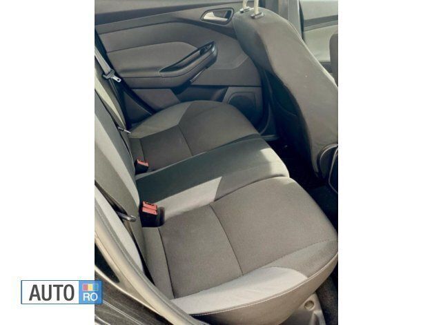 Second-hand Ford Focus 125 CP (91 kW) 2012 Negru Break