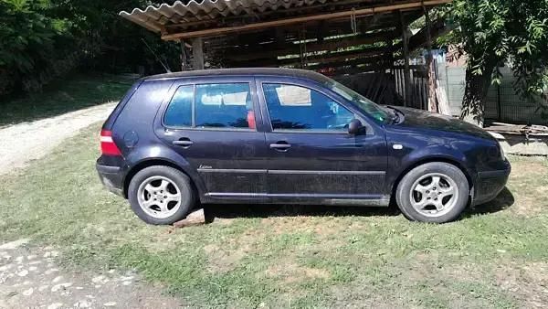 Negru Utilizat 2003 VW Golf IV Edition Hatchback | 6.000 EUR - Imagine 1/4