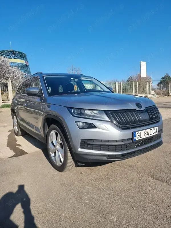 Gri Utilizat 2019 Skoda Kodiaq SportLine SUV | 19.880 EUR (Preț OK) - Imagine 1/4