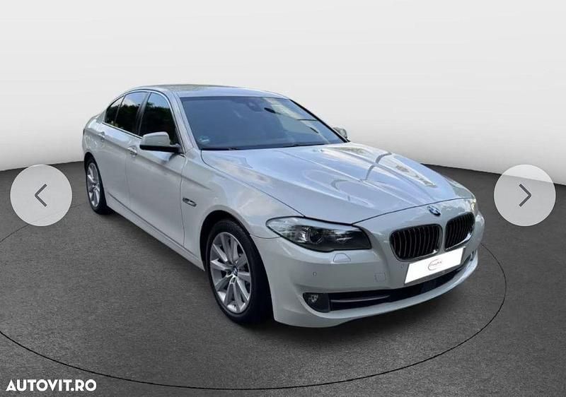 Second-hand BMW 535 Luxury Line 306 CP (225 kW) 2013 Culoarealb Berlinǎ