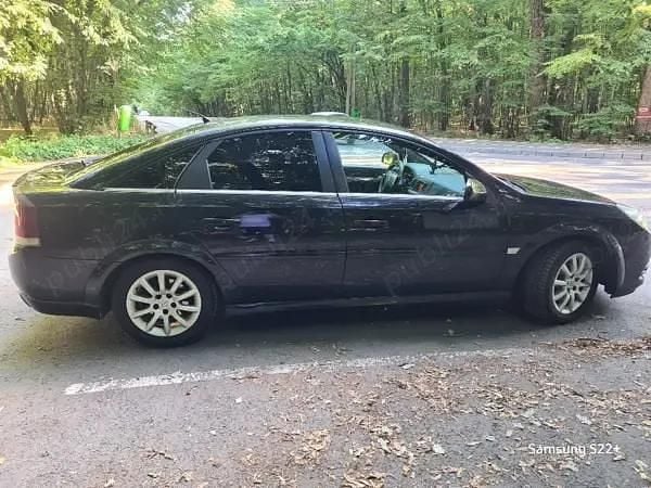 Second-hand Opel Vectra 74 CP (54 kW) 2007 Negru Hatchback