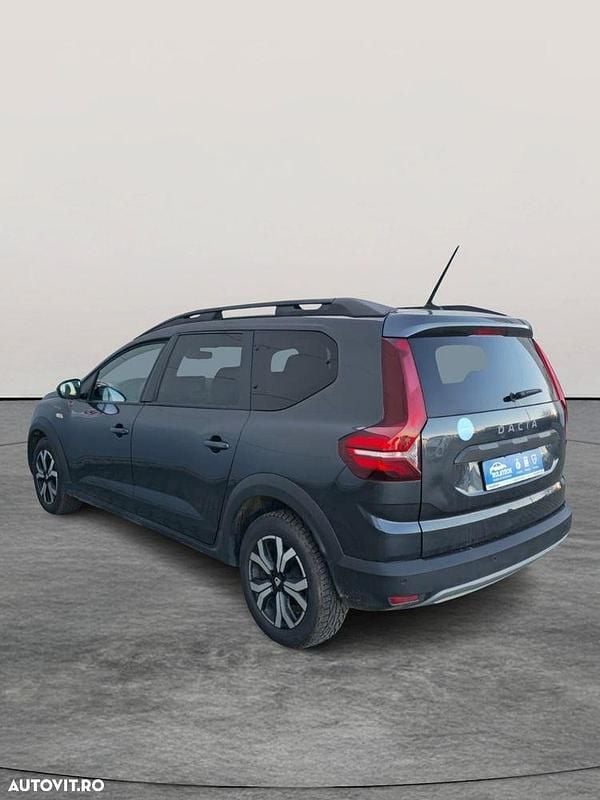 Second-hand Dacia Jogger 110 CP (80 kW) 2022 Culoaregri Monovolum