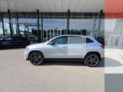 Nouă Mercedes E250 163 CP (119 kW) 2025 109 cpputere motor electricvopsea metalizata argintiu hightech SUV