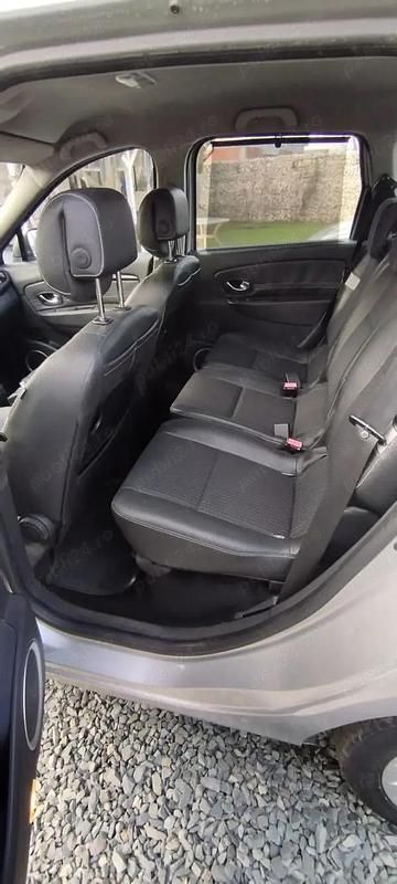 Second-hand Renault Scénic III 110 CP (80 kW) 2011 Monovolum