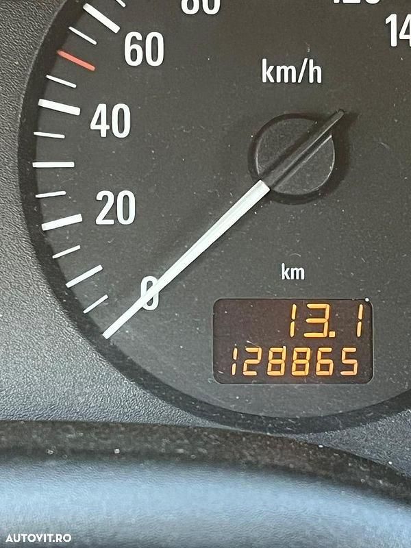 Second-hand Opel Astra 75 CP (55 kW) 2006 Culoarealbastru Berlinǎ