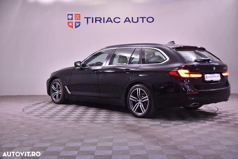 Second-hand BMW 530e 292 CP (214 kW) 2021 Culoarenegru Break