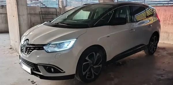 Second-hand Renault Scénic IV Bose Edition 132 CP (97 kW) 2018 Monovolum