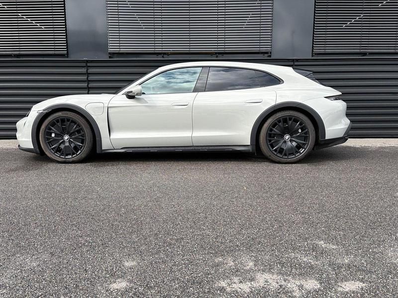 Utilizat 2022 Porsche Taycan Turbo Cross Turismo Berlinǎ | 82.922 EUR - Imagine 1/1