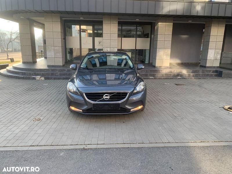 Second-hand Volvo V40 Kinetic 150 CP (110 kW) 2013 Culoaregri Hatchback