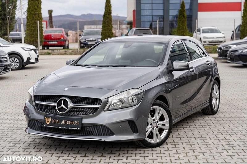 Culoaregri Utilizat 2016 Mercedes A200 Style Hatchback | 8.800 EUR (Super Preț) - Imagine 1/4