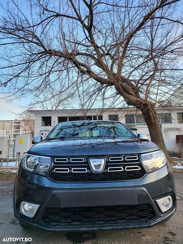 Culoaregri Utilizat 2020 Dacia Logan Stepway Berlinǎ | 7.999 EUR (Preț OK) - Imagine 1/4