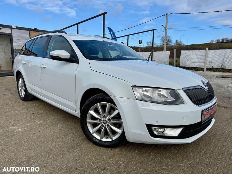 Culoarealb Utilizat 2016 Skoda Octavia Style Break | 6.490 EUR (Preț OK) - Imagine 1/4