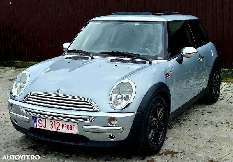 Argint Utilizat 2006 Mini ONE Hatchback | 2.190 EUR (Preț OK) - Imagine 1/4
