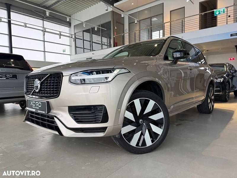 Second-hand Volvo XC90 Plus 455 CP (334 kW) 2023 Culoaregalbeuriu SUV