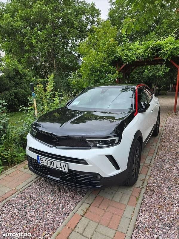 Culoarealb Utilizat 2022 Opel Mokka GS Line SUV | 18.000 EUR (Preț OK) - Imagine 1/4