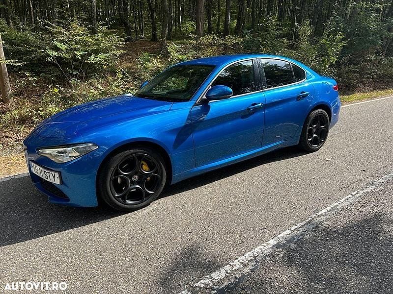 Culoarealbastru Utilizat 2018 Alfa Romeo Giulia Super Berlinǎ | 15.300 EUR (Preț OK) - Imagine 1/4