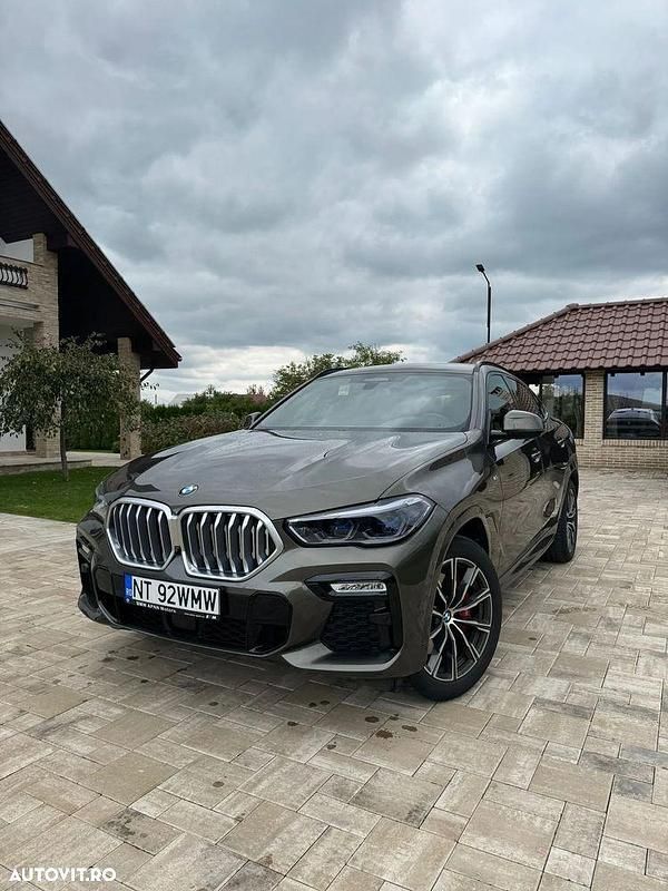 Culoareverde Utilizat 2020 BMW X6 Comfort Edition SUV | 52.000 EUR (Super Preț) - Imagine 1/4