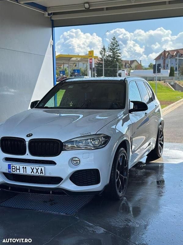Culoarealb Utilizat 2016 BMW X5 Sport Line SUV | 24.500 EUR (Super Preț) - Imagine 1/4