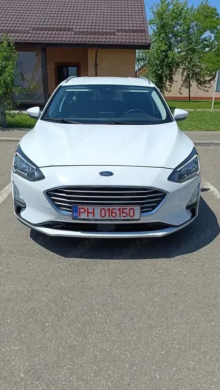 Utilizat 2022 Ford Focus | 9.990 EUR (Preț bun) - Imagine 1/4