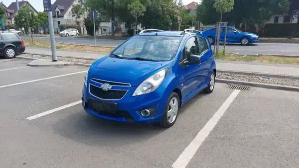 Albastru Utilizat 2010 Chevrolet Spark Hatchback | 1.650 EUR (Super Preț) - Imagine 1/4